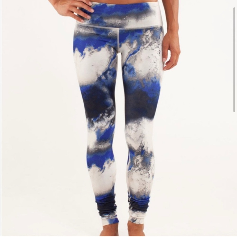 Lululemon Milky Way leggings rare size 4 hard to find